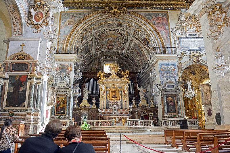Altar der Kirche Santa Maria in Aracoeli