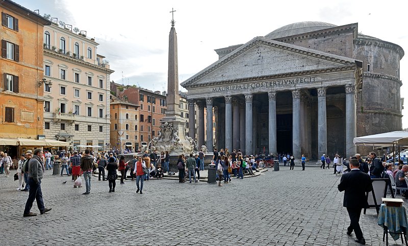 Pantheon und Fontana del Pantheon
